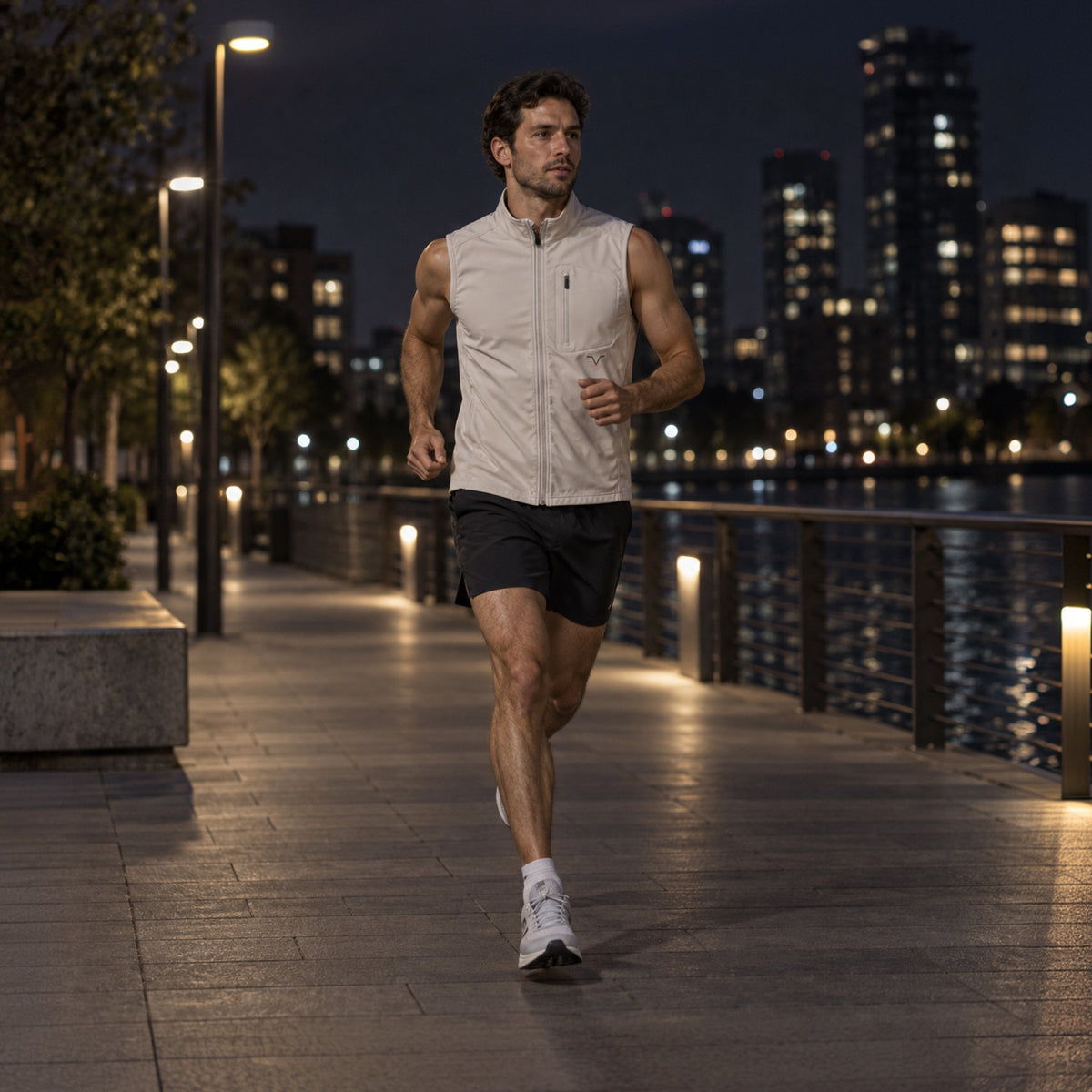 Echelon Vest - Chalk